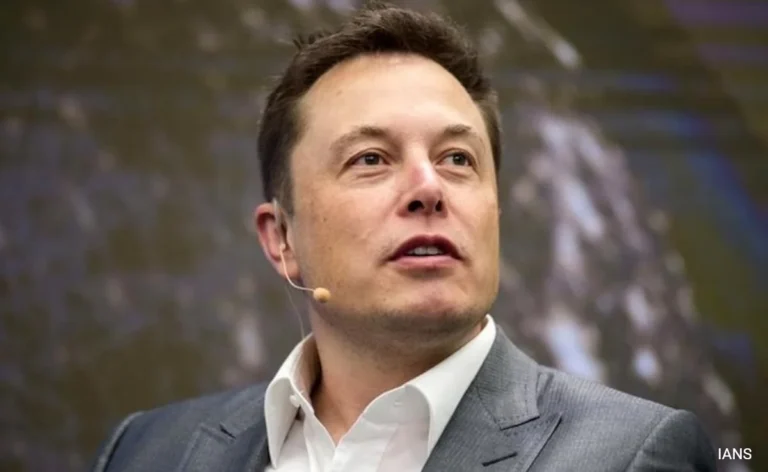 9r47i6pc_elon-musk-ians_625x300_14_August_24